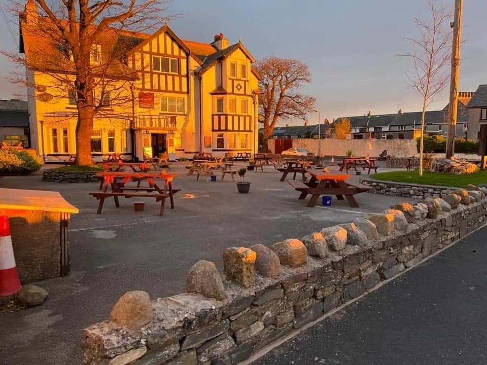 Clarkes Hotel Barrow In Furness Kültér fotó